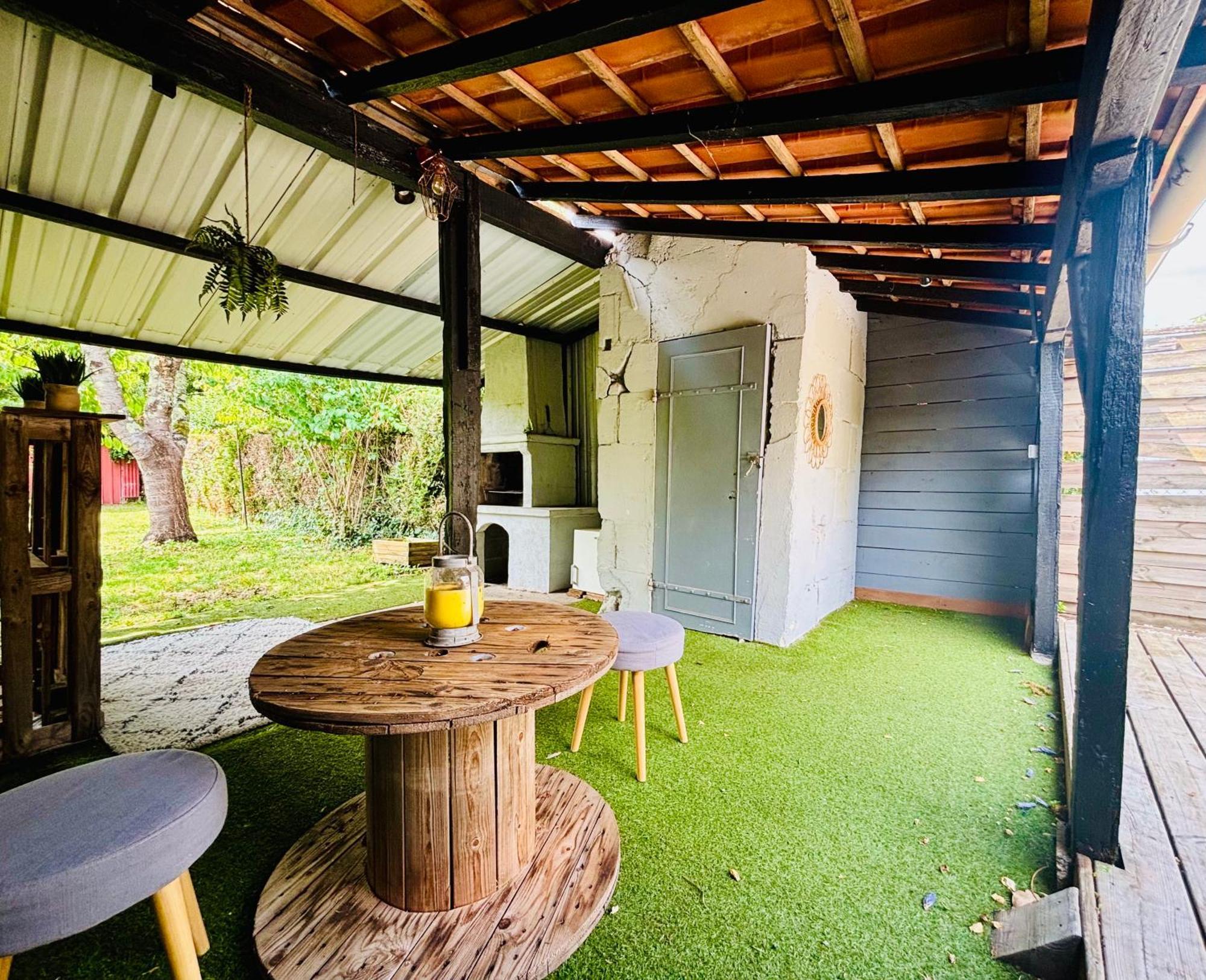 La Maison Du Parc, Charme Et Tranquillite Niort Extérieur photo