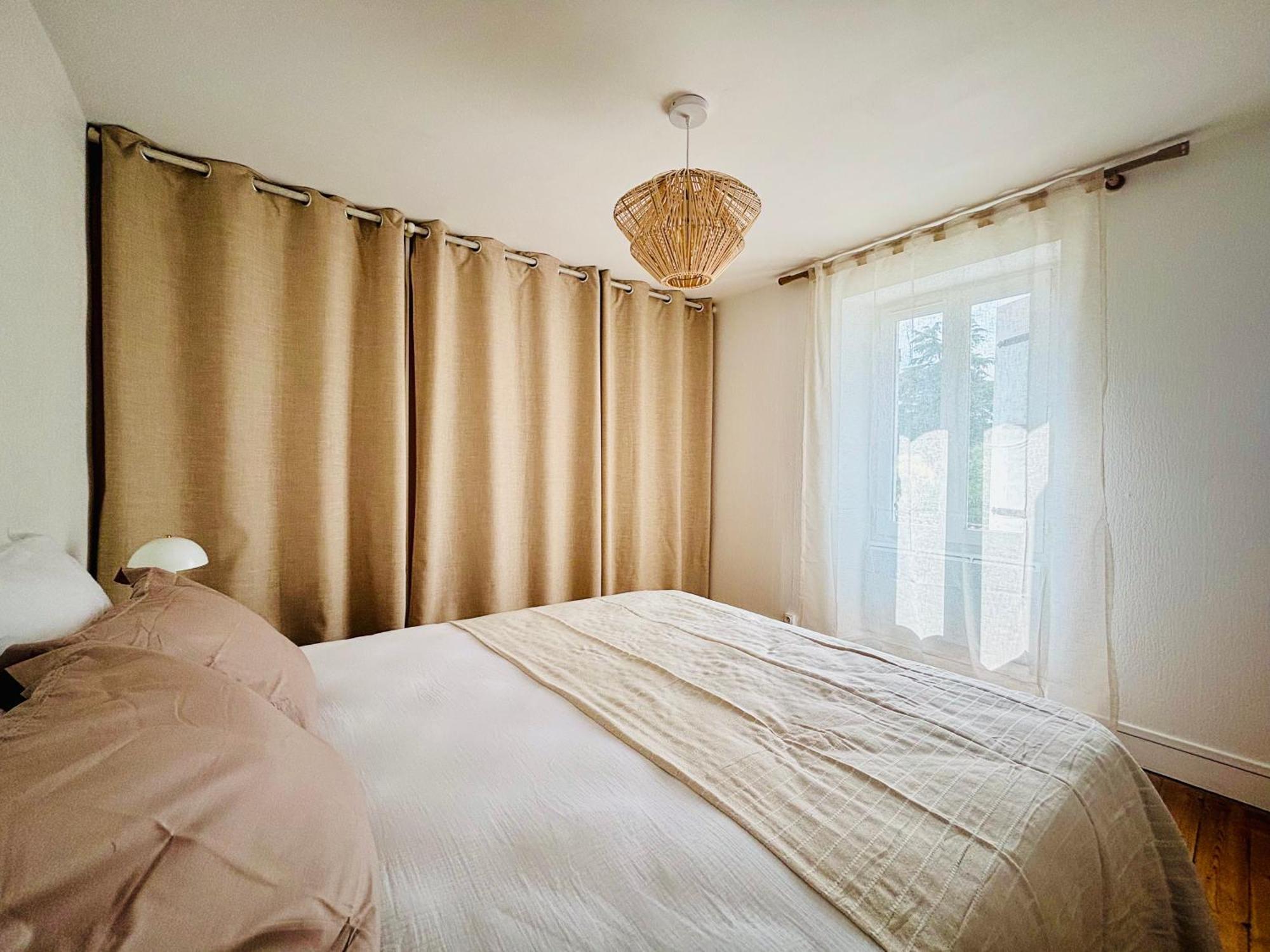 La Maison Du Parc, Charme Et Tranquillite Niort Extérieur photo